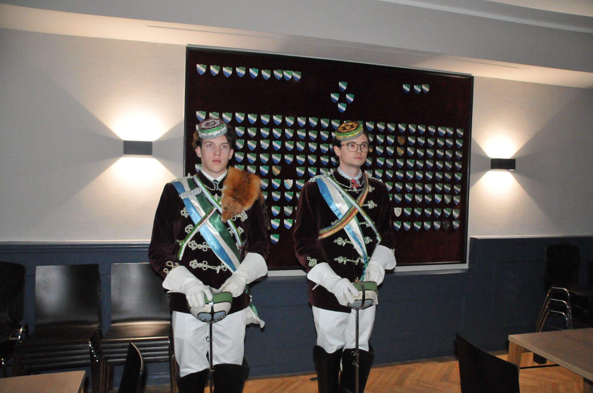 Antrittskneipe \\"Champus & Sekt\\"