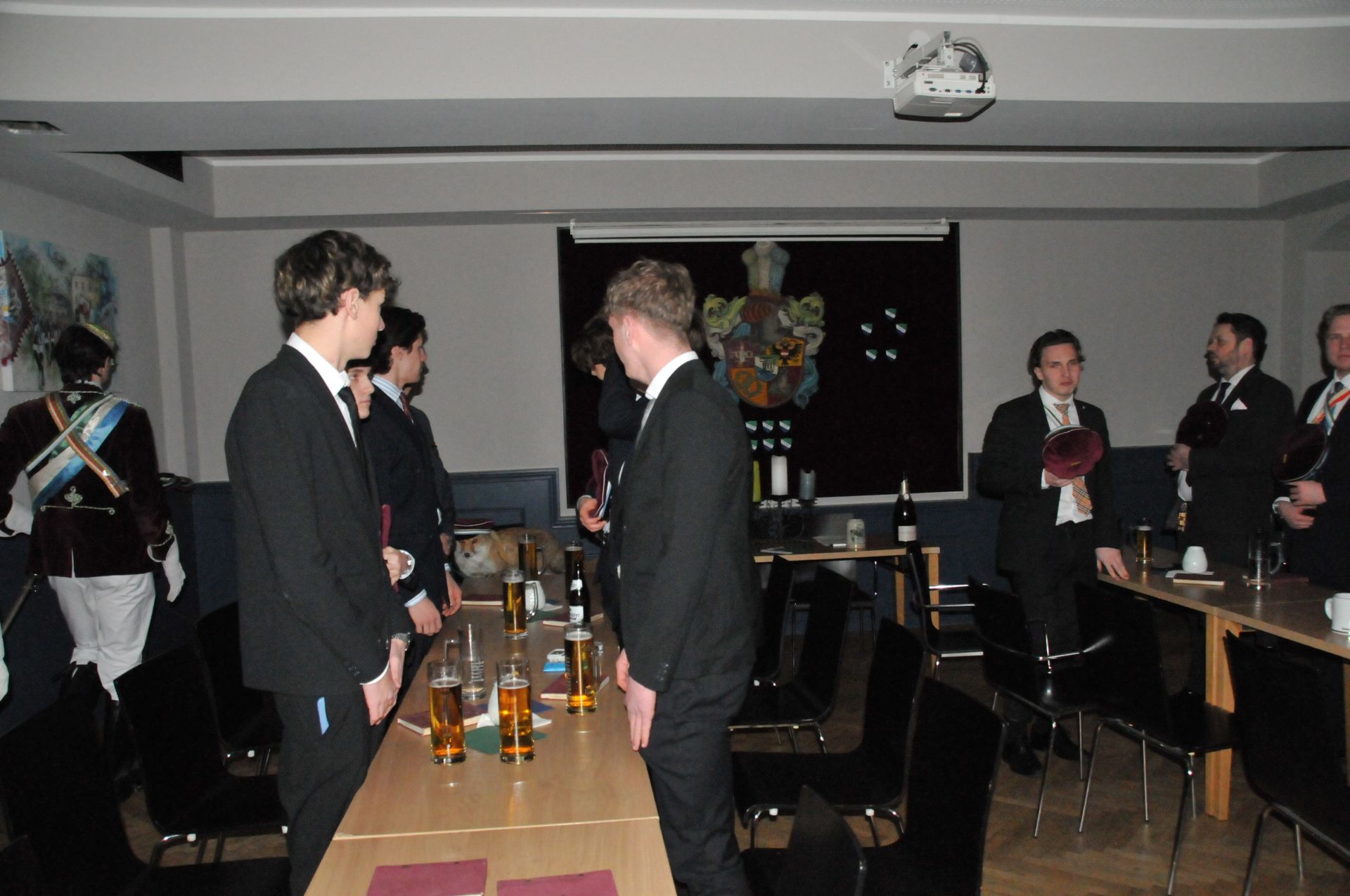 Antrittskneipe \\"Champus & Sekt\\"