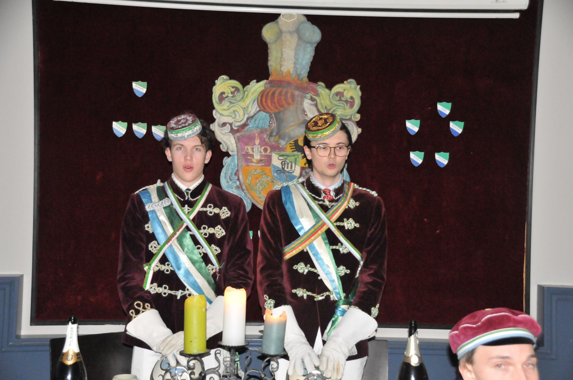 Antrittskneipe \\"Champus & Sekt\\"