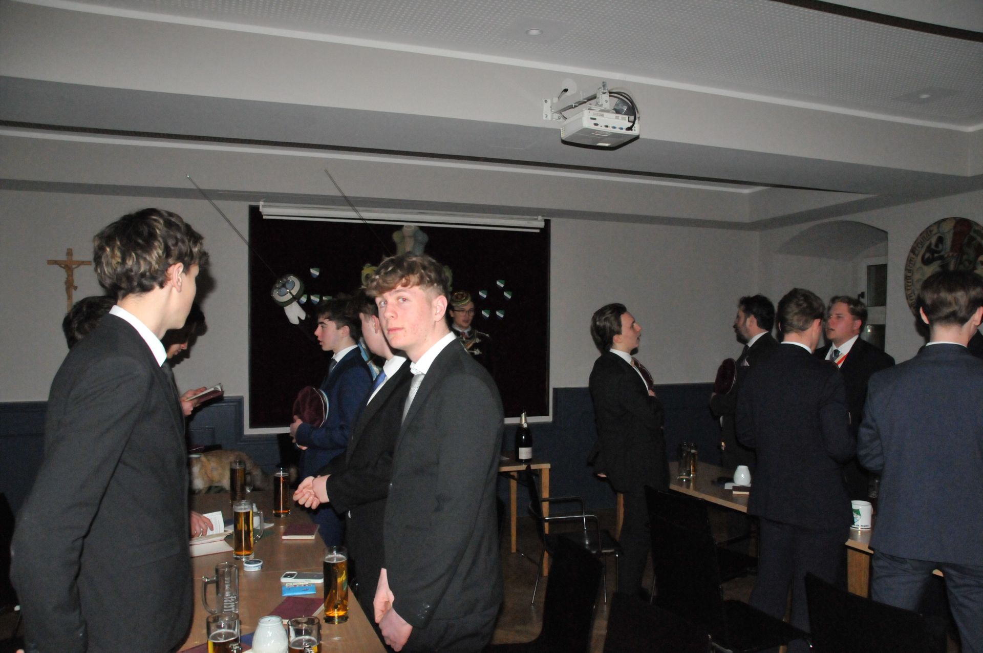 Antrittskneipe \\"Champus & Sekt\\"