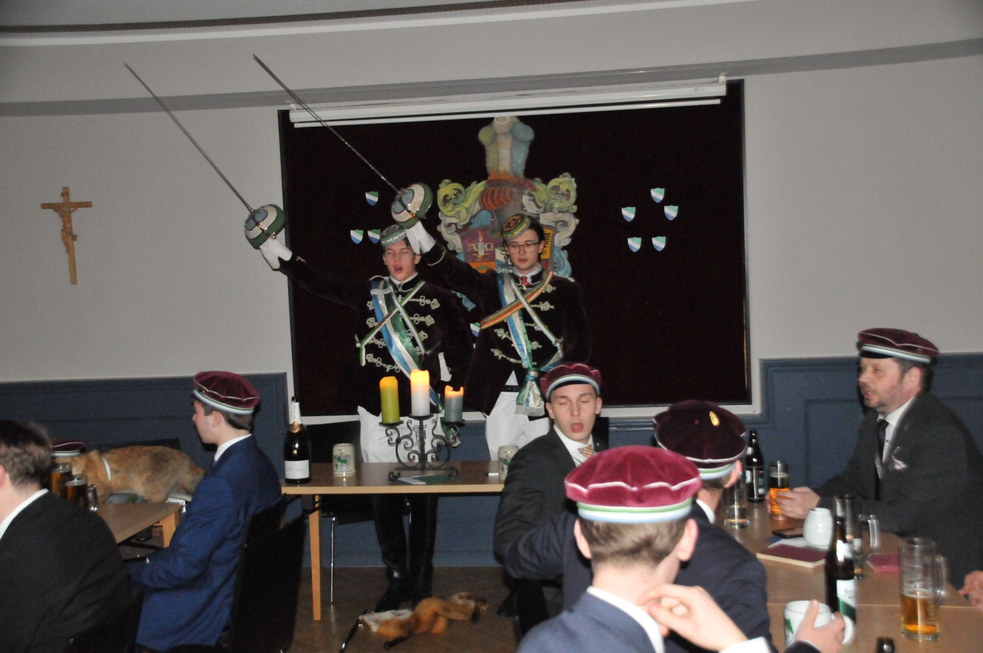 Antrittskneipe \\"Champus & Sekt\\"