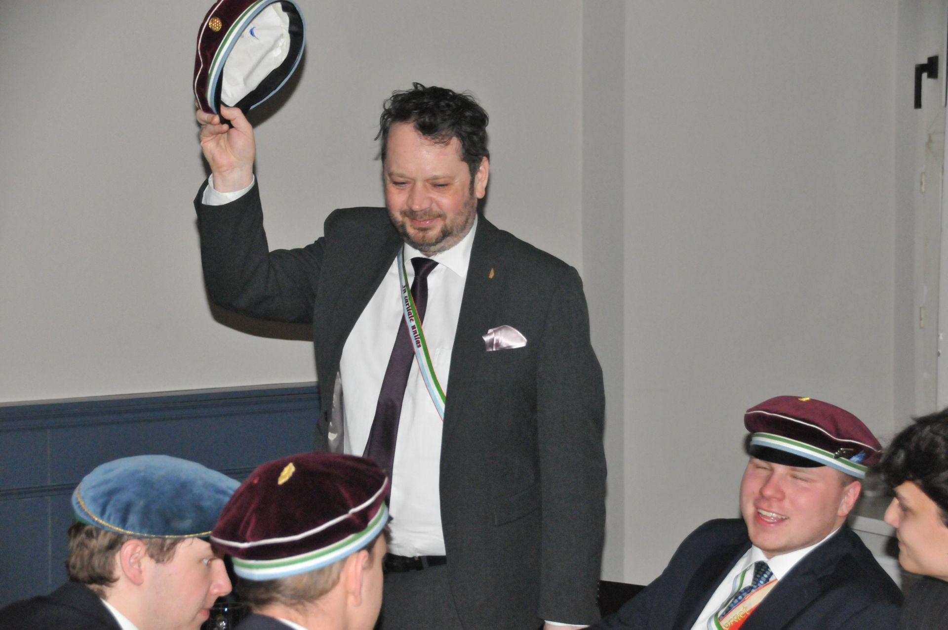 Antrittskneipe \\"Champus & Sekt\\"