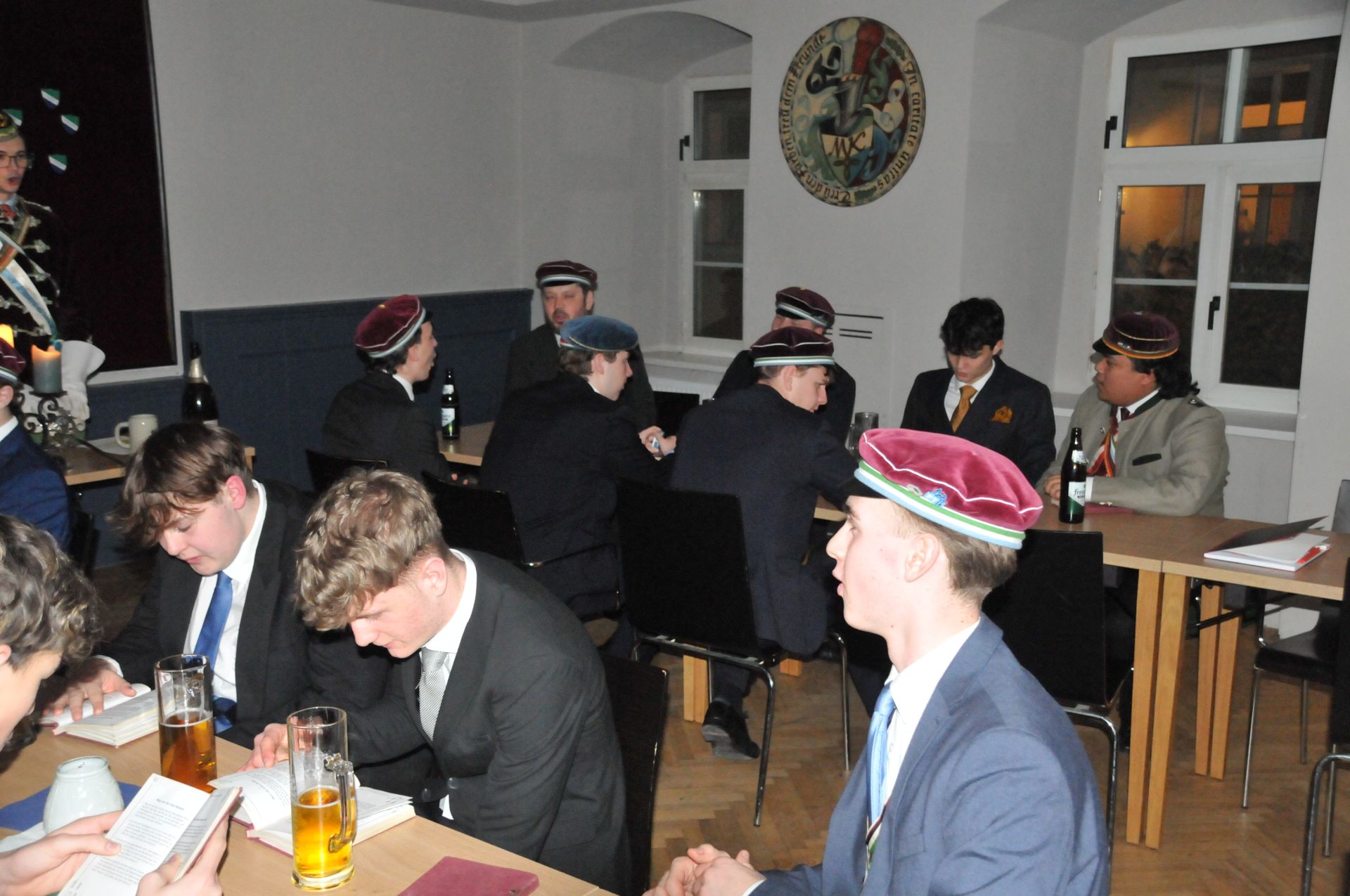 Antrittskneipe \\"Champus & Sekt\\"