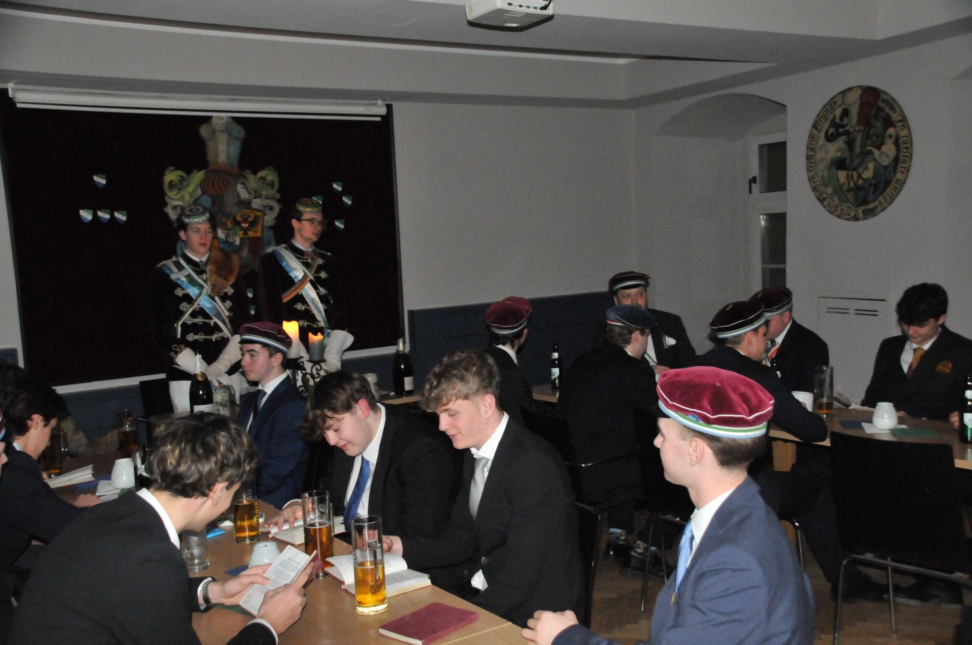 Antrittskneipe \\"Champus & Sekt\\"