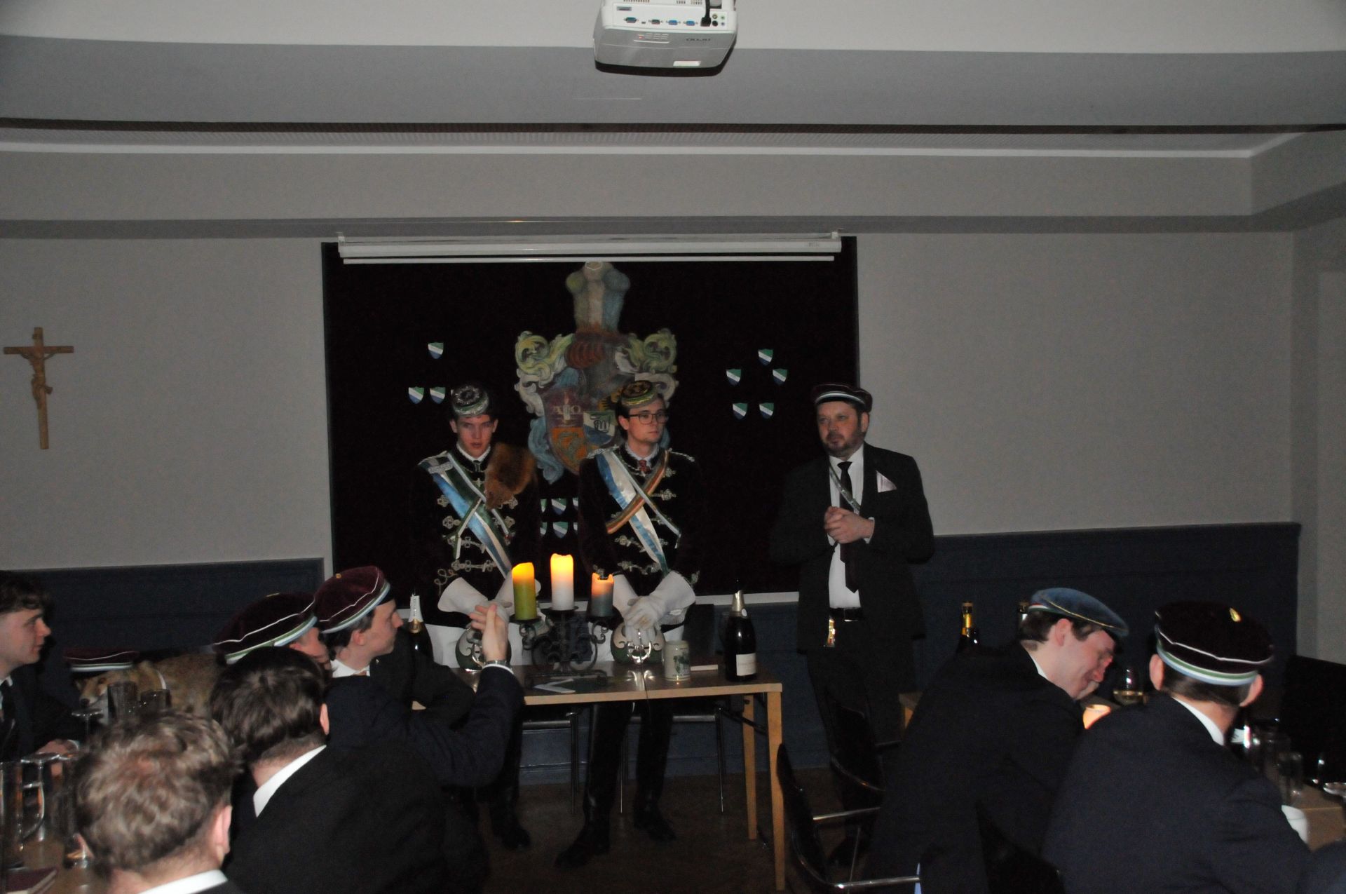 Antrittskneipe \\"Champus & Sekt\\"