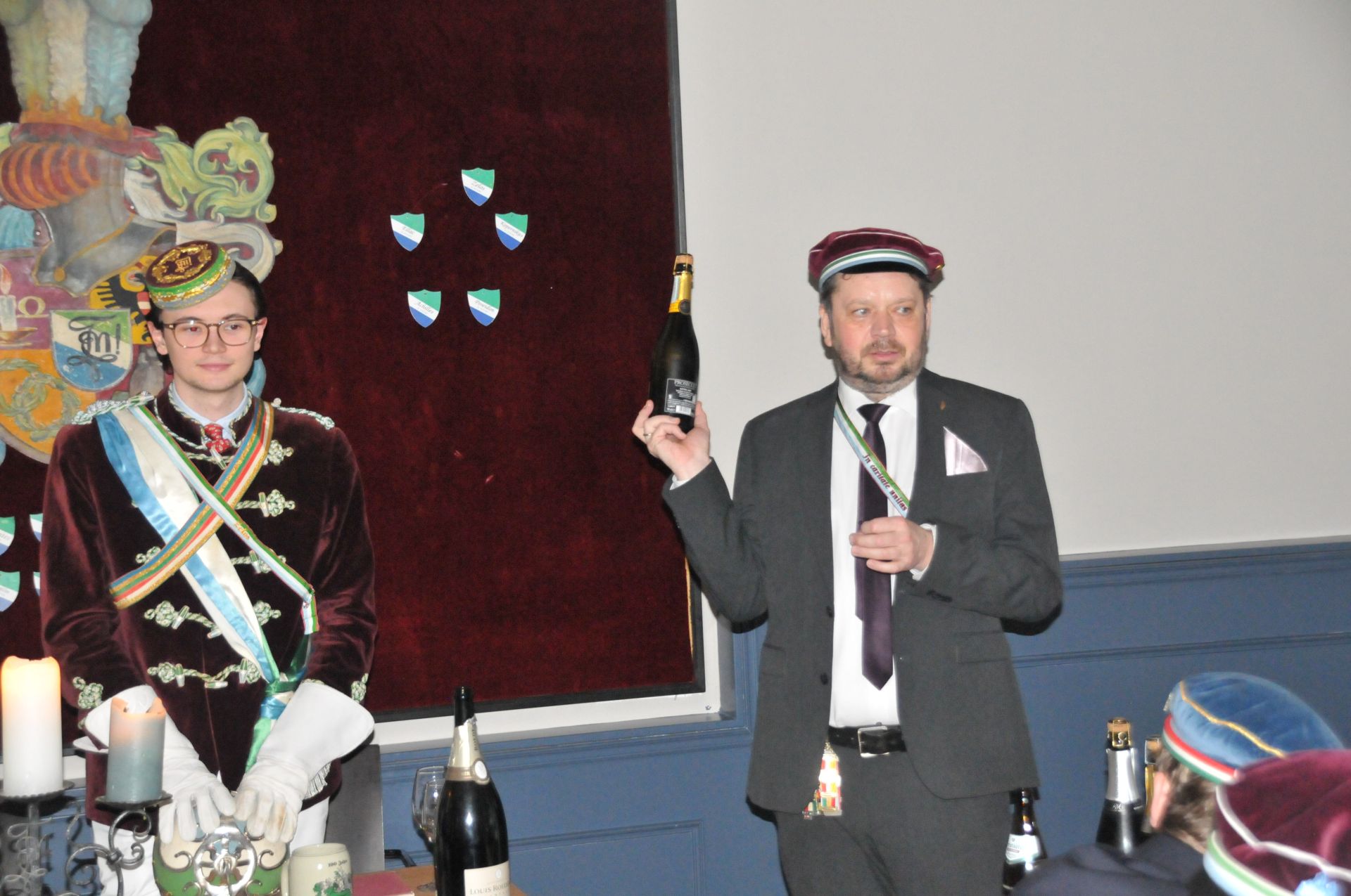 Antrittskneipe \\"Champus & Sekt\\"