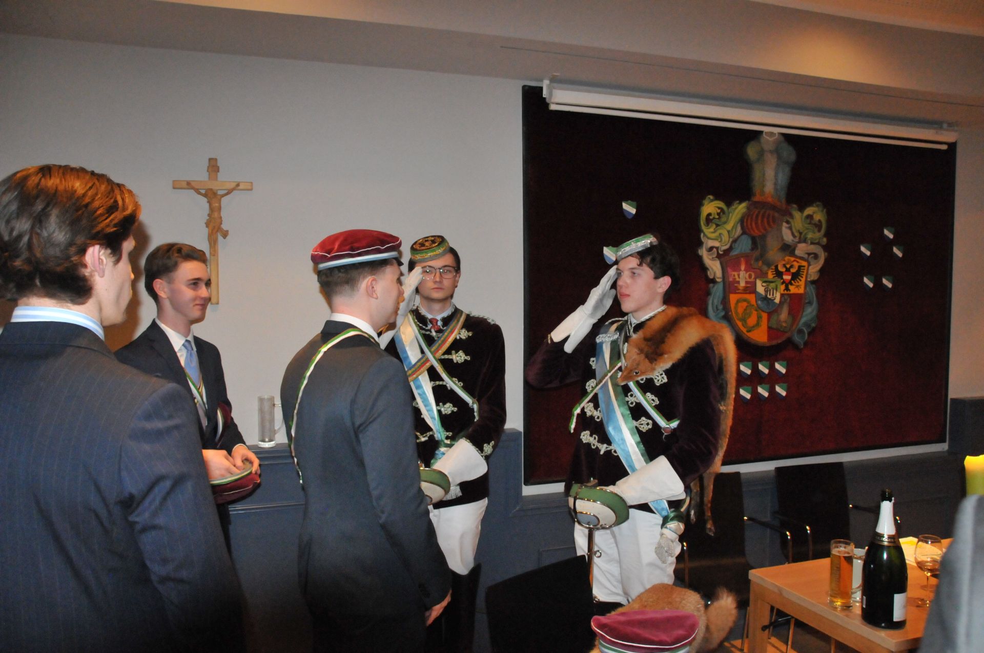 Antrittskneipe \\"Champus & Sekt\\"