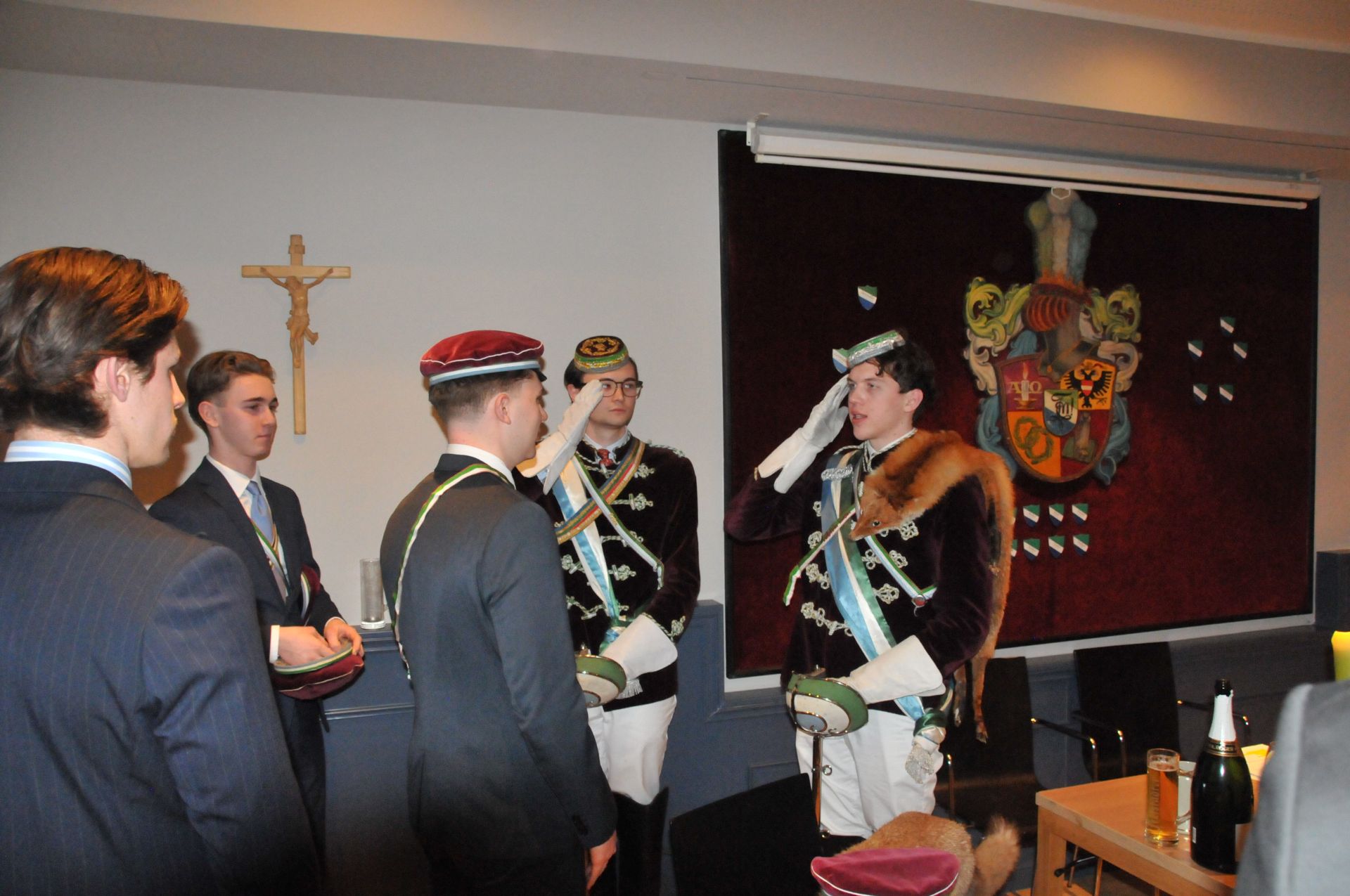 Antrittskneipe \\"Champus & Sekt\\"