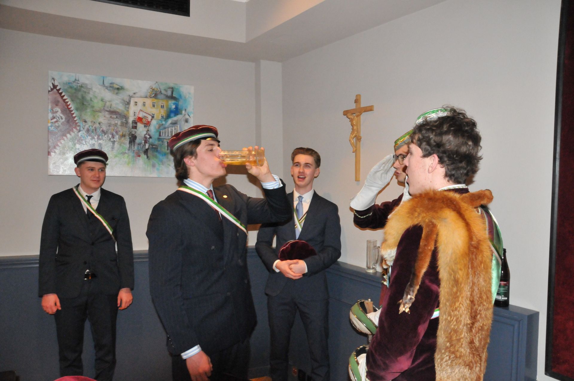 Antrittskneipe \\"Champus & Sekt\\"