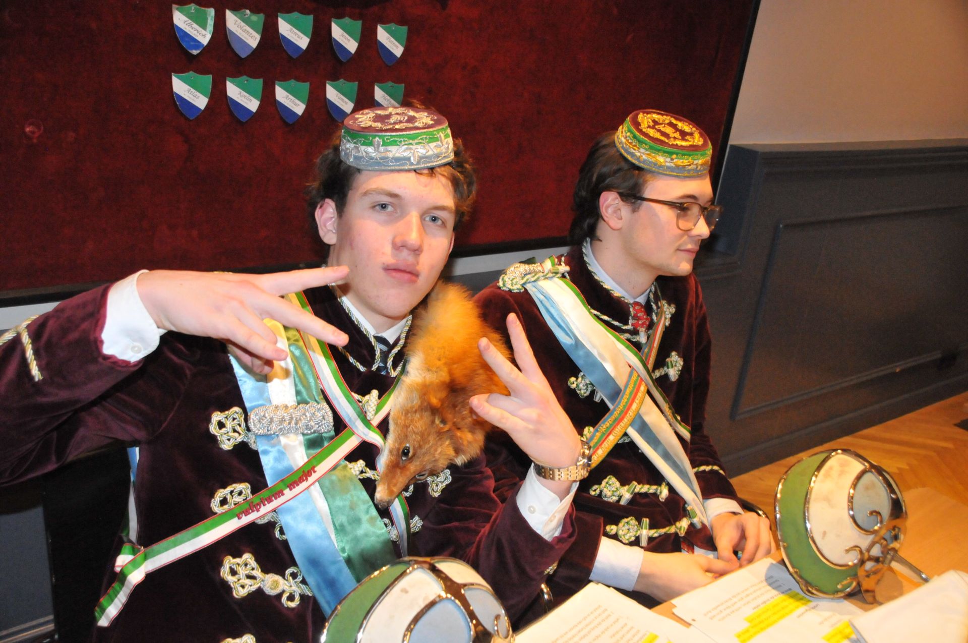 Antrittskneipe \\"Champus & Sekt\\"