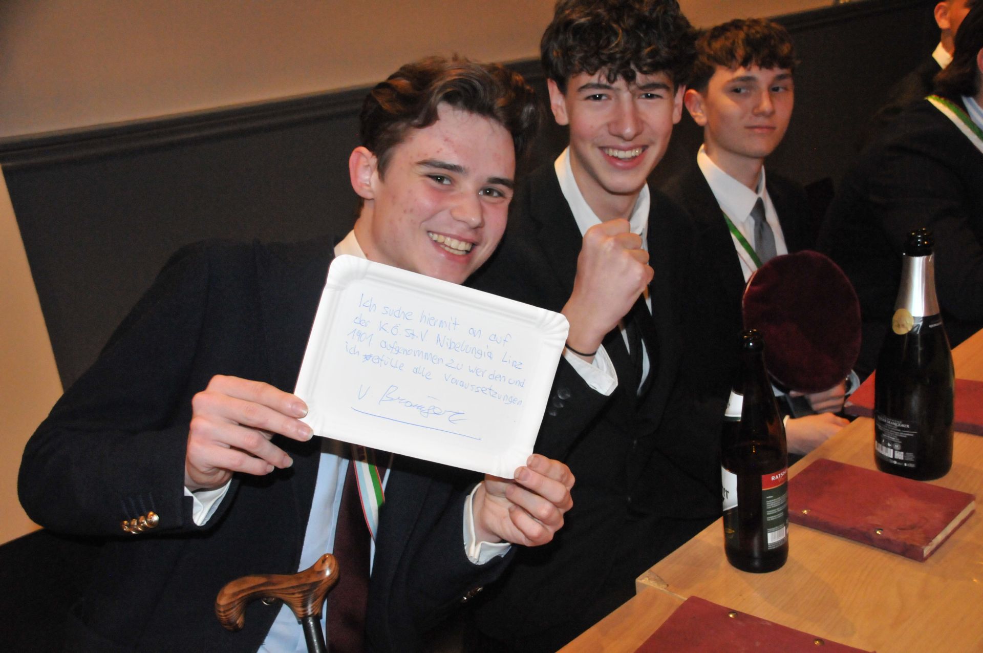 Antrittskneipe \\"Champus & Sekt\\"