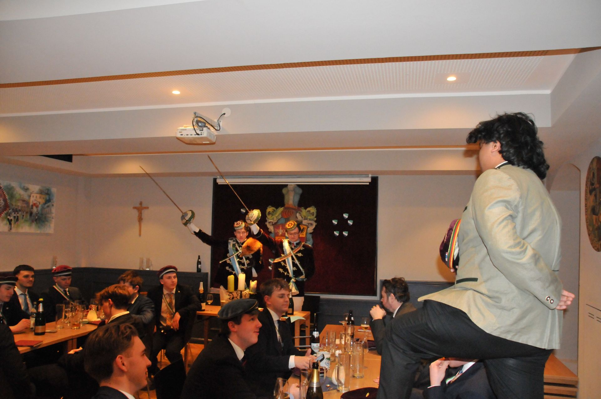 Antrittskneipe \\"Champus & Sekt\\"