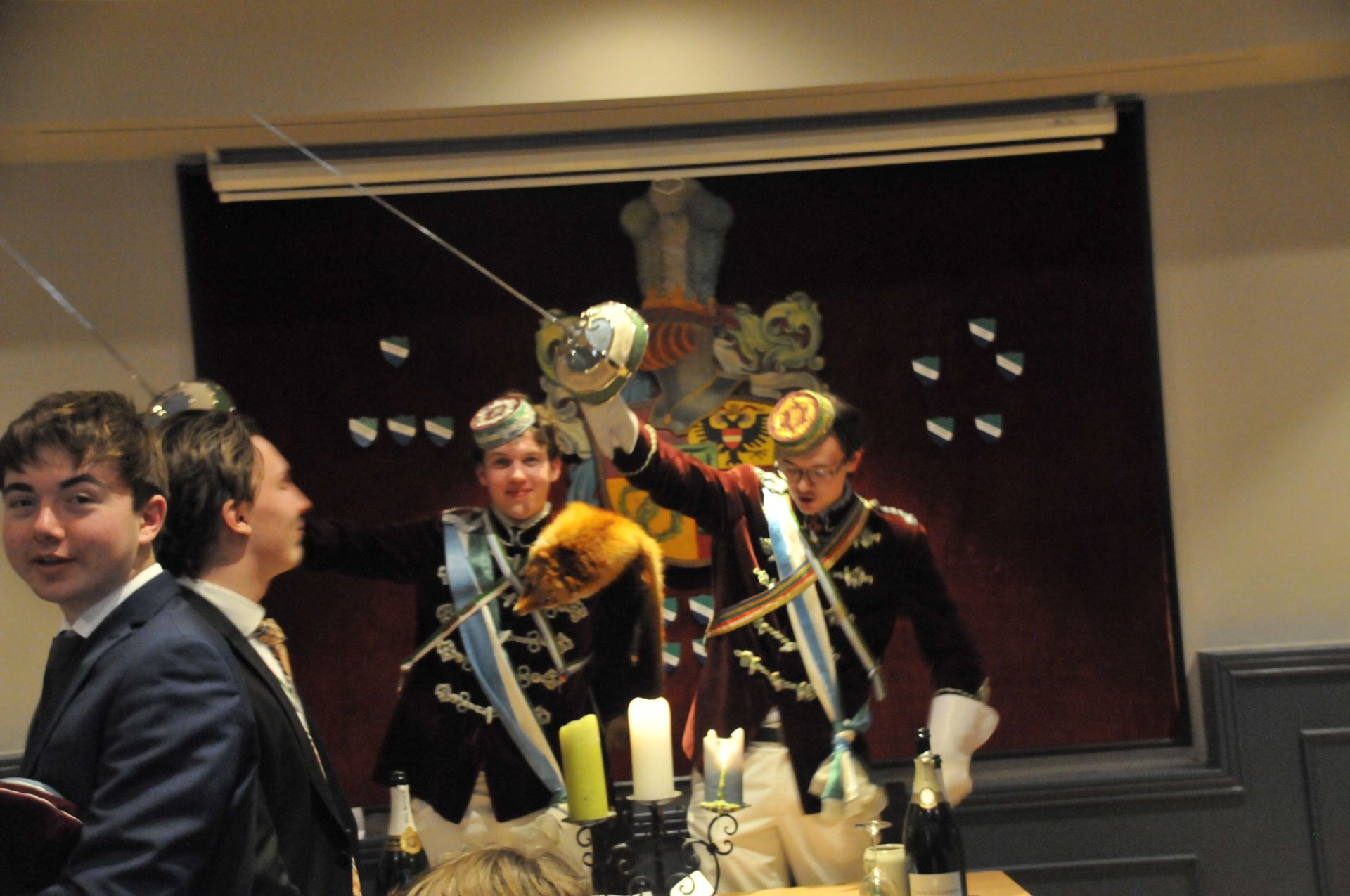 Antrittskneipe \\"Champus & Sekt\\"