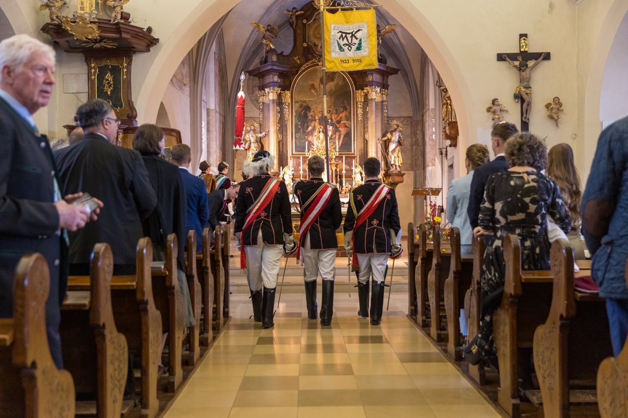 Heilige Messe in der Pfarrkirche Steyregg