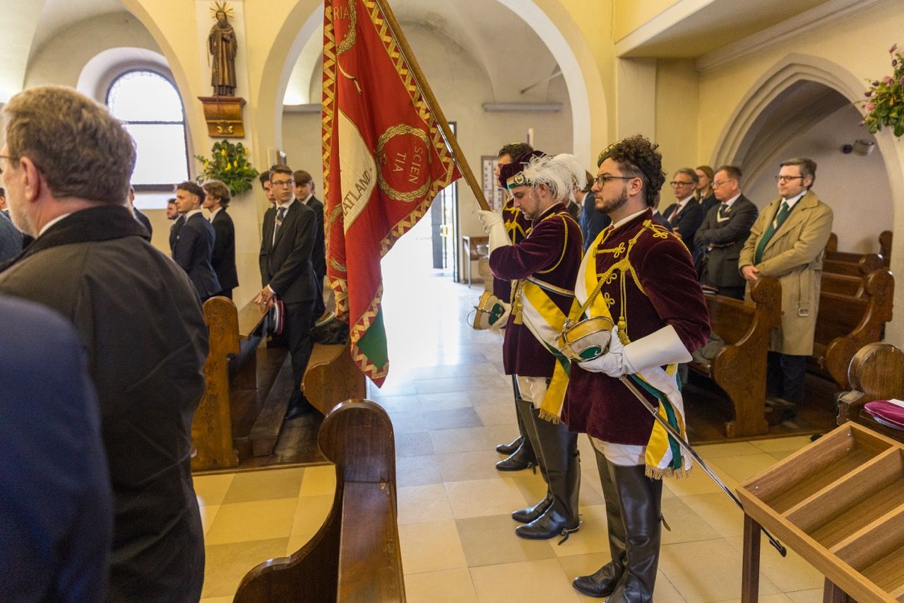 Heilige Messe in der Pfarrkirche Steyregg