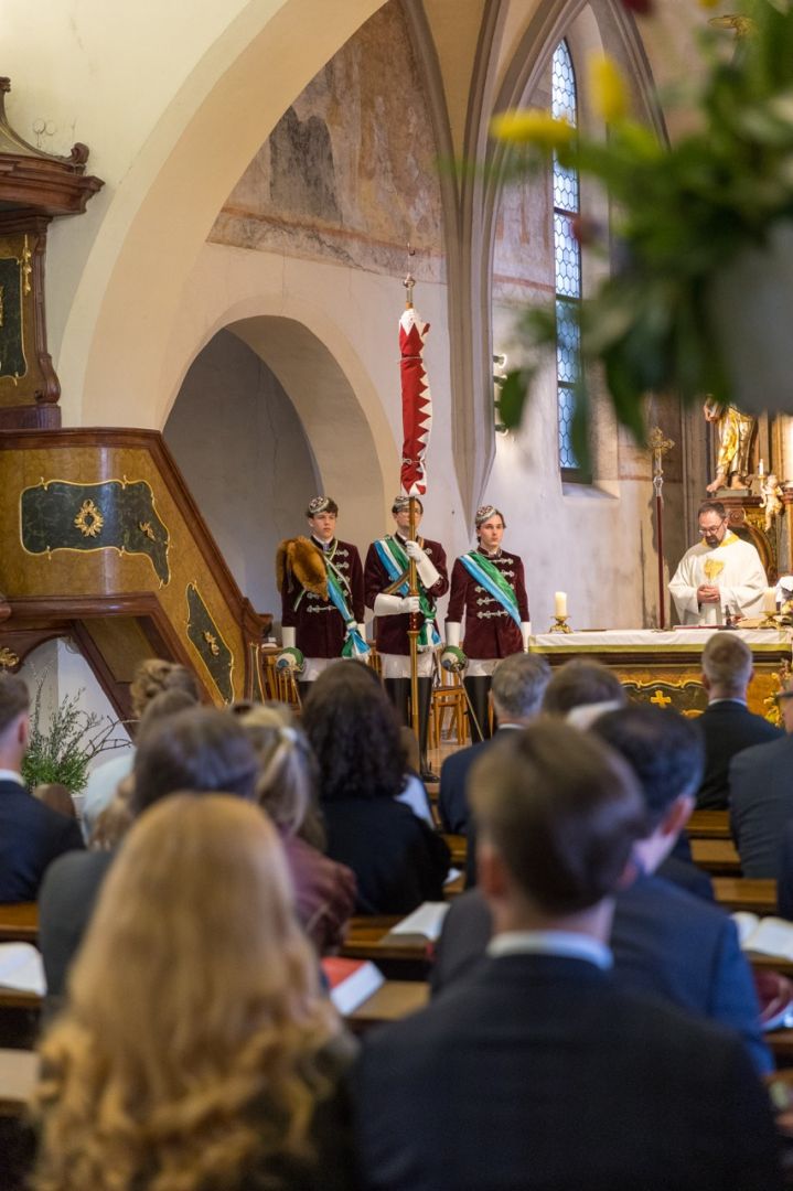 Heilige Messe in der Pfarrkirche Steyregg