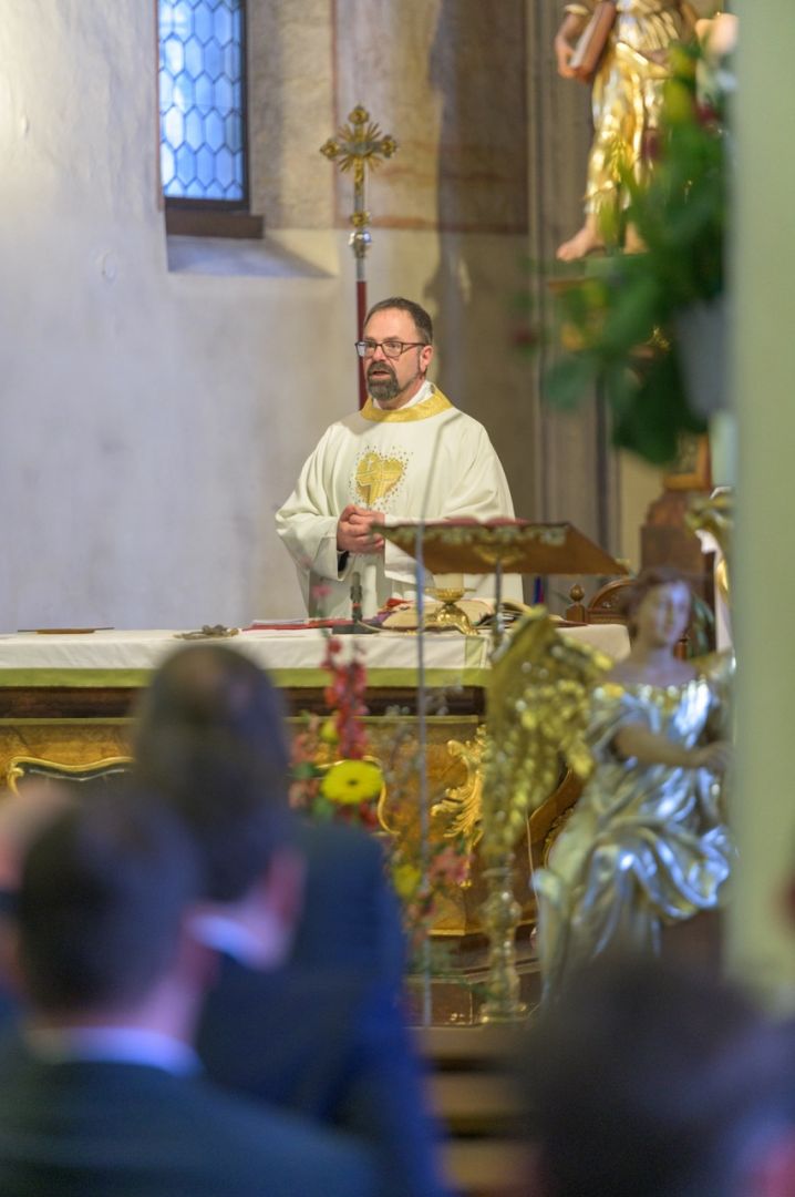 Heilige Messe in der Pfarrkirche Steyregg