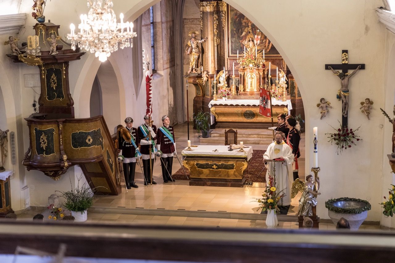 Heilige Messe in der Pfarrkirche Steyregg