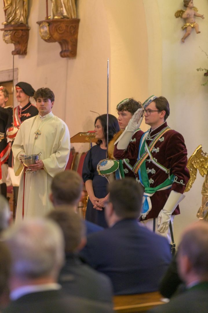 Heilige Messe in der Pfarrkirche Steyregg