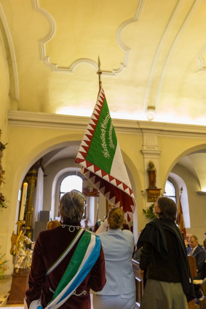 Heilige Messe in der Pfarrkirche Steyregg