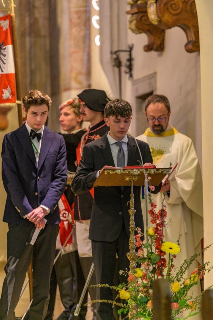 Heilige Messe in der Pfarrkirche Steyregg
