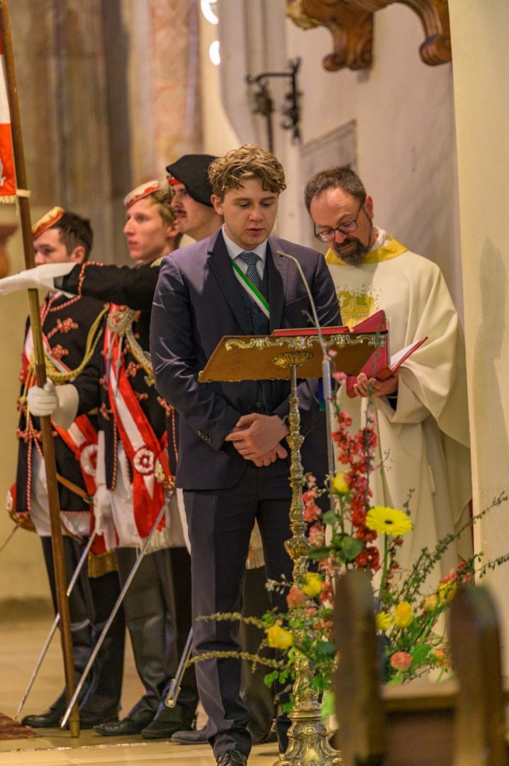 Heilige Messe in der Pfarrkirche Steyregg