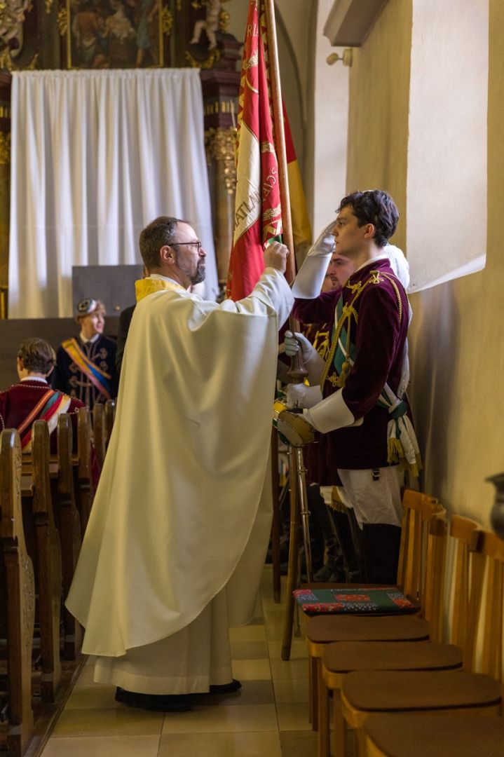 Heilige Messe in der Pfarrkirche Steyregg