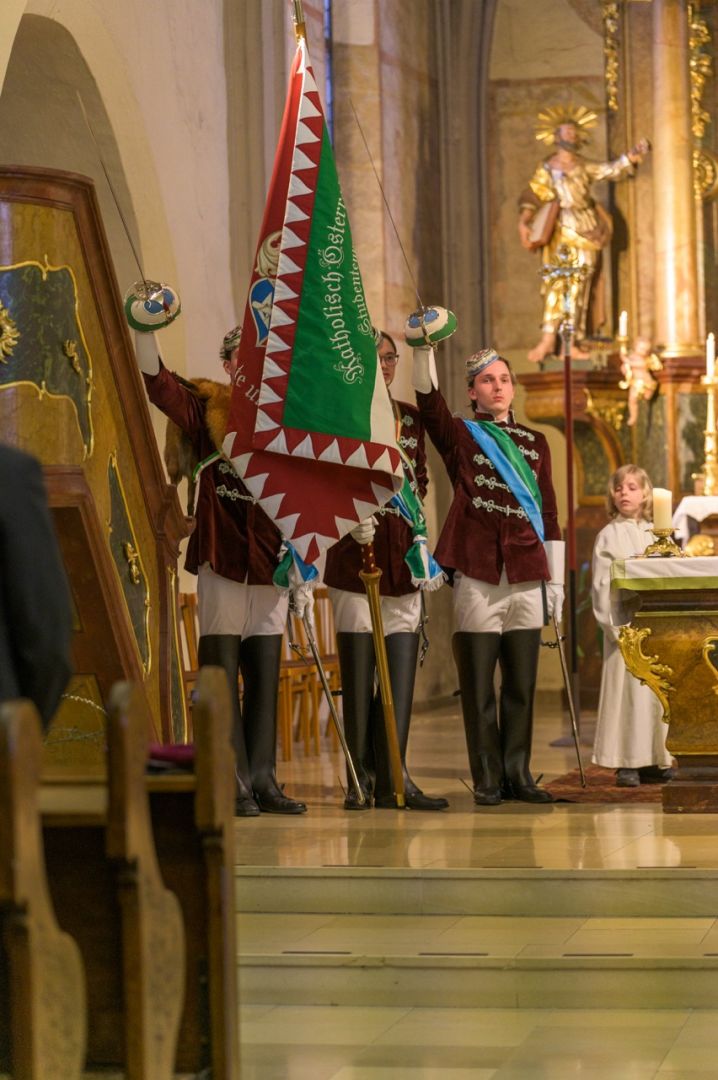 Heilige Messe in der Pfarrkirche Steyregg