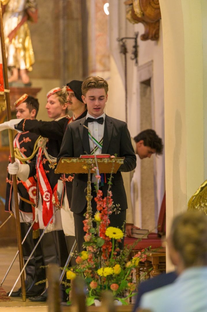 Heilige Messe in der Pfarrkirche Steyregg