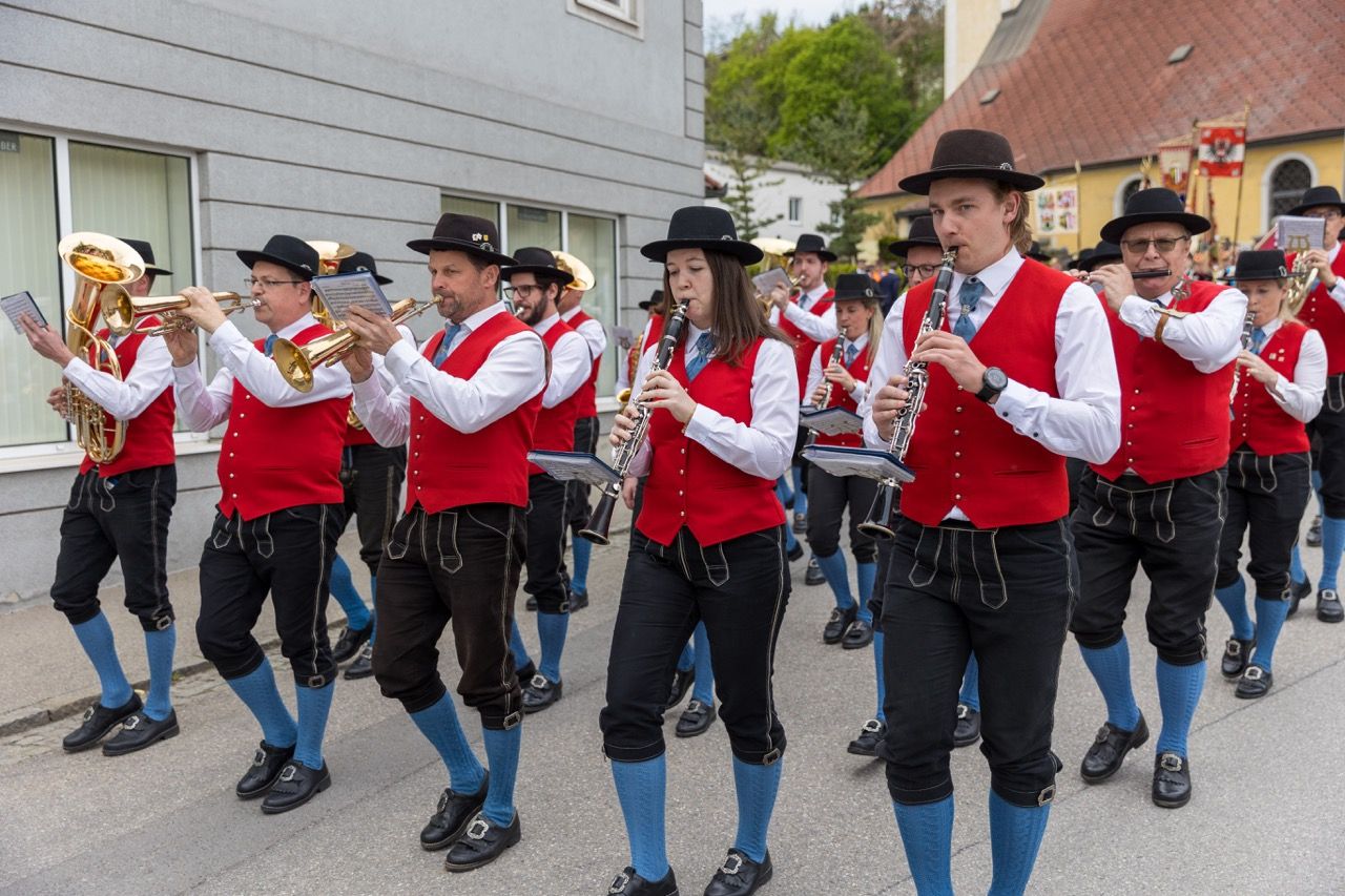 Festumzug zum Schloss Steyregg