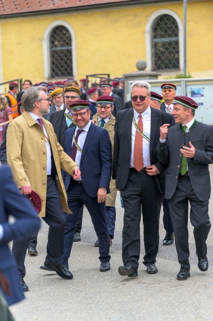 Festumzug zum Schloss Steyregg