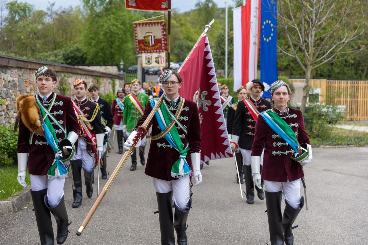 Festumzug zum Schloss Steyregg