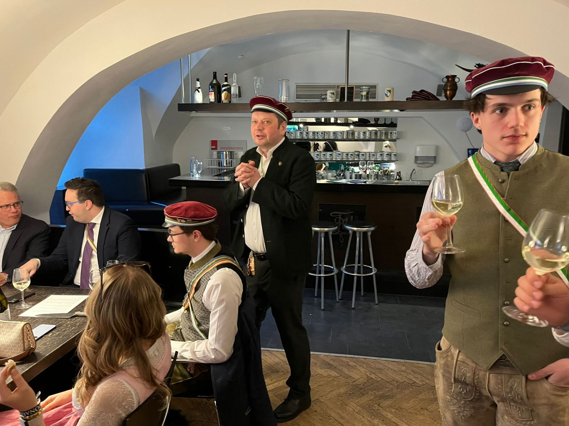 Altherrentränke „Schaumweinverkostung mit Bbr. Heinz Lehner v. Moskito“